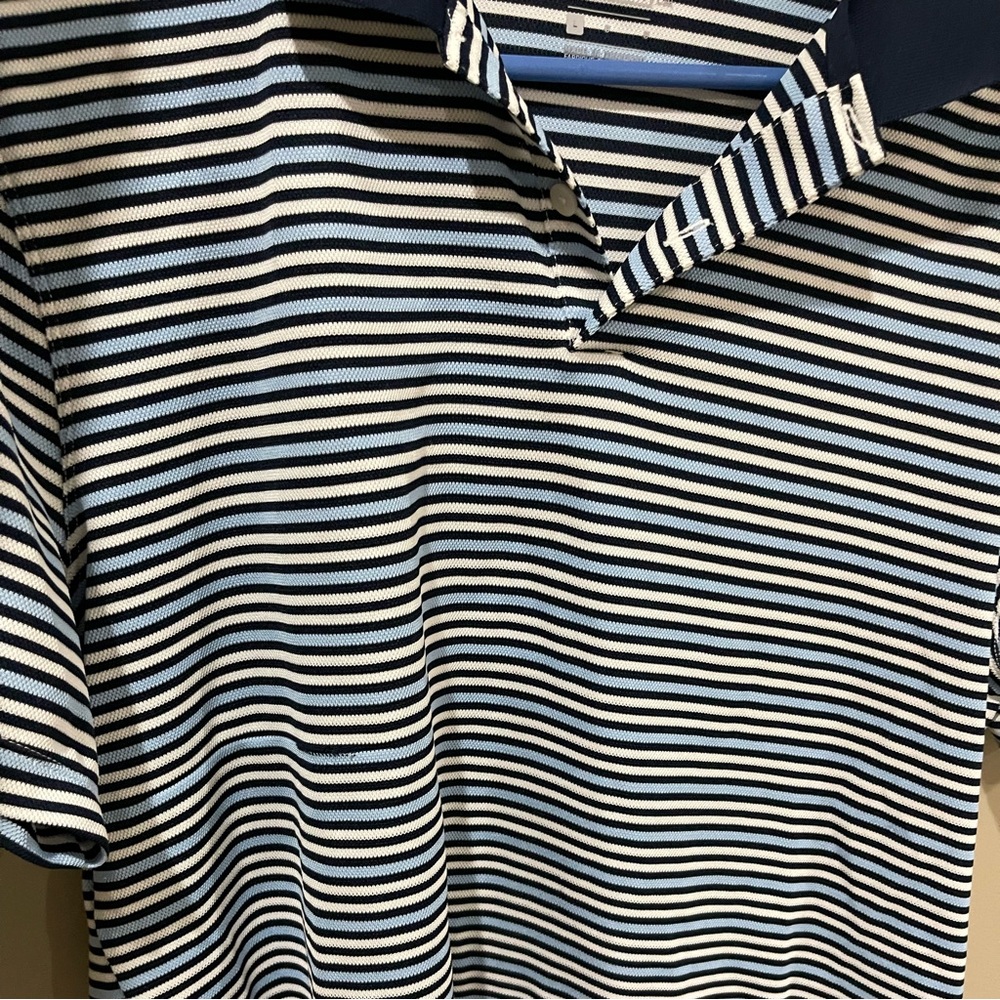 Nike Dri-Fit - Picture 3 of 4